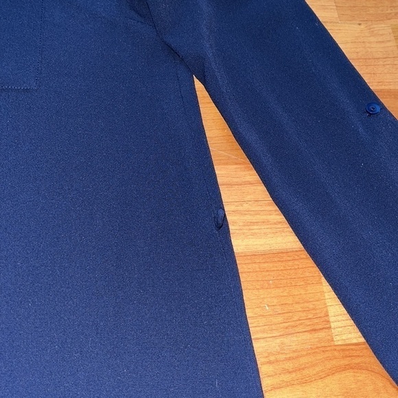 Forever 21 women’s navy blue dress Size Medium - Picture 4 of 8